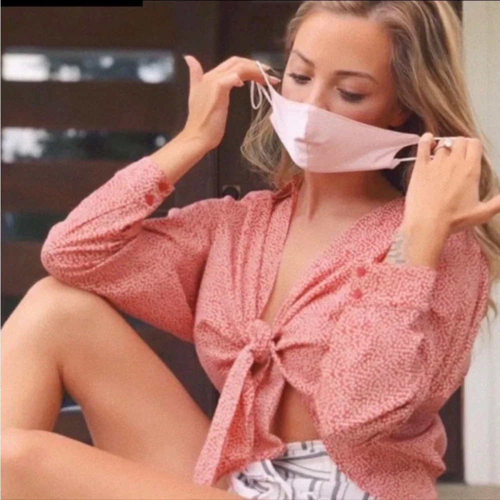 NWT Blissy Adjustable 100% Mulberry Silk Personal Face Mask Light Pink